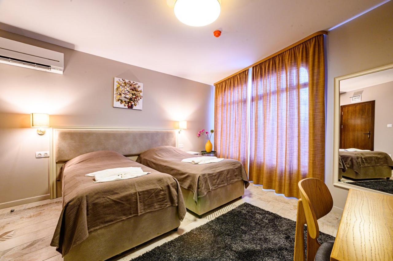 Antique Boutique Hotel Pavel Banya Exterior foto